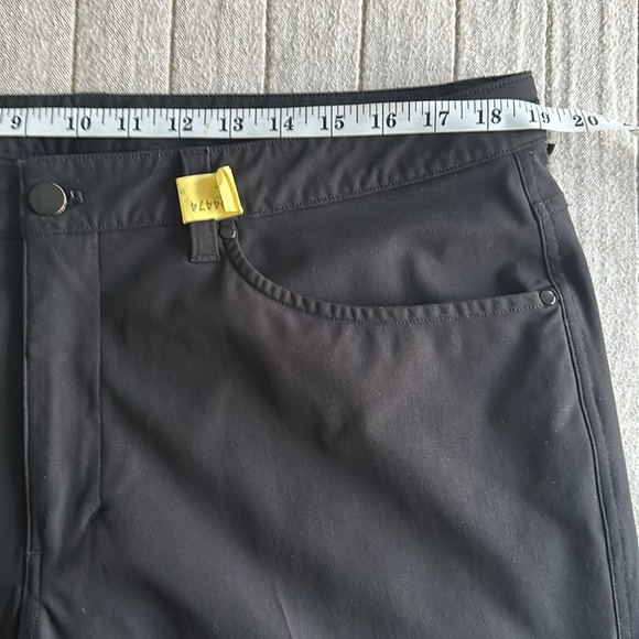 ABC Classic-Fit 5 Pocket Pant 33”L 36”W
Warpstreme - Picture 9 of 10
